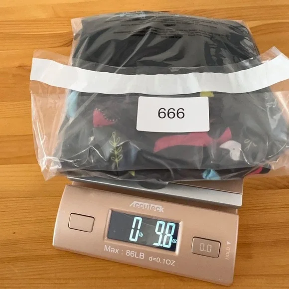 Lularoe Brittany Tank Top Women 2XL Dinosaur Kidcore Whimsical Kitsch Hoodie - Picture 7 of 7